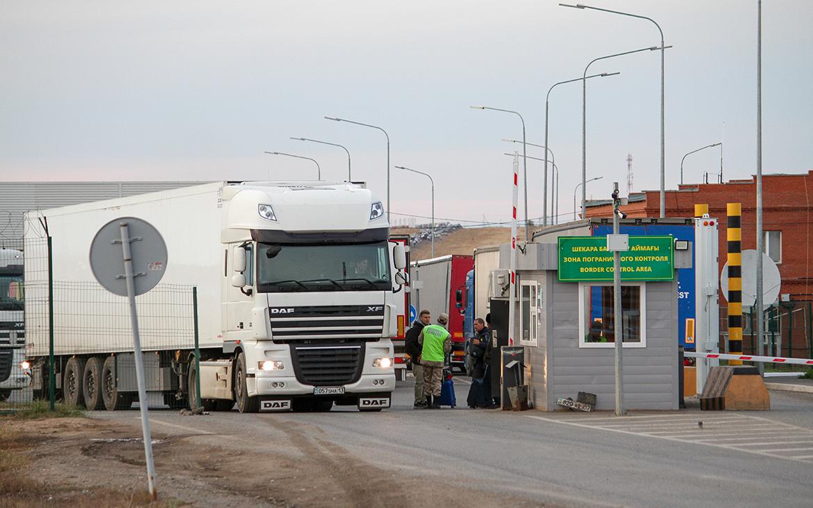 Казахстан раскрыл детали внедряемого контроля транзита товаров