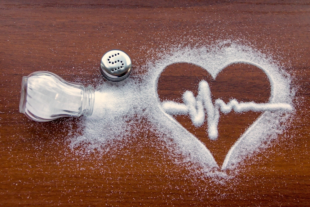 Потребление соли полезно, но только если контролировать ее количество в ежедневном рационе