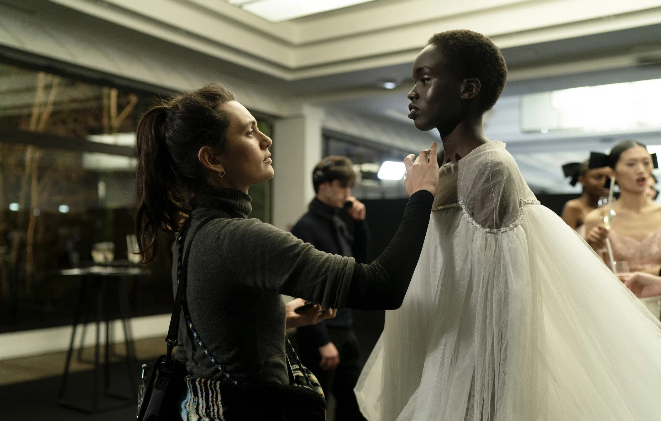 Кадр из фильма «Кутюр»