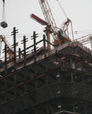 Ведущие строительные организации Москвы предлагают около 2 тыс. вакансий