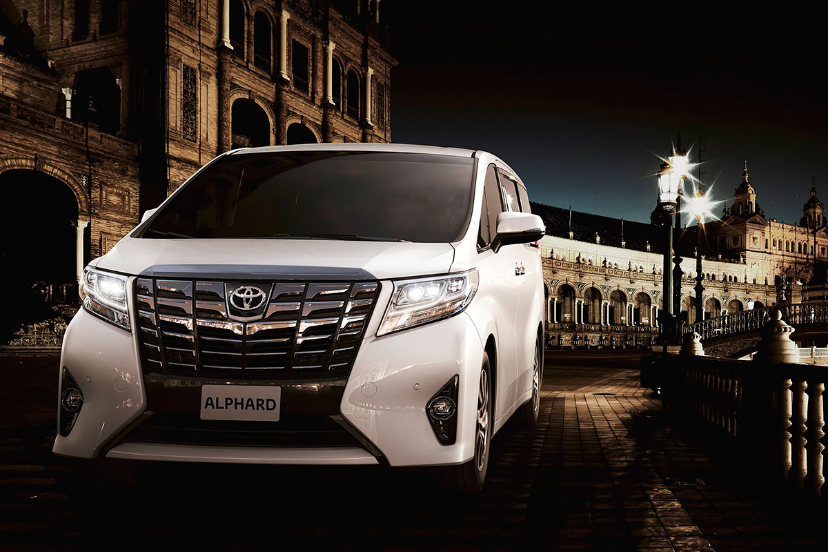 Сейчас нельзя закрываться». Все о новой Toyota Alphard :: Autonews