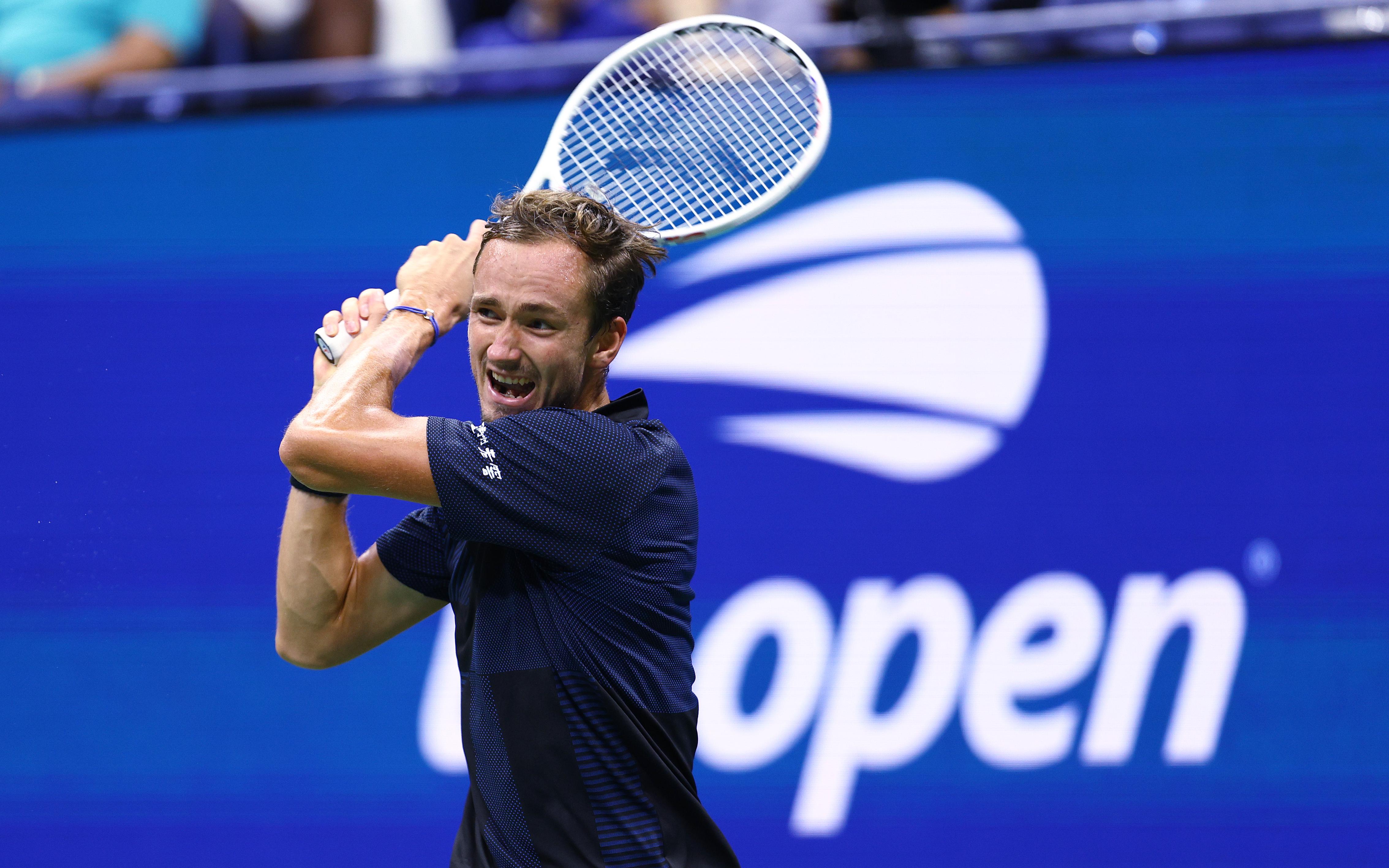 Медведев назвал себя 100-процентным кандидатом на победу в US Open :: Теннис :: РБК Спорт