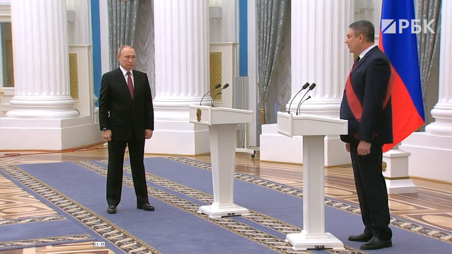 Путин наградил глав новых регионов «за защиту населения от агрессии»