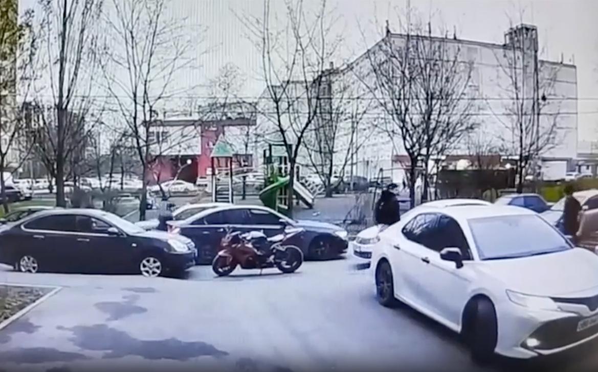В Москве водитель убил мужчину после замечания о парковке на тротуаре