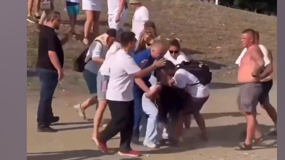 В Сочи задержали четверых туристов, подравшихся в очереди на канатку