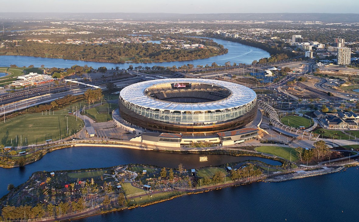 Optus Stadium (Перт, Австралия). Вместимость 60 000 зрителей, сроки строительства &mdash; 7 декабря 2014г. &mdash; 11 декабря 2018г., стоимость строительства &mdash; $1,16 млрд.