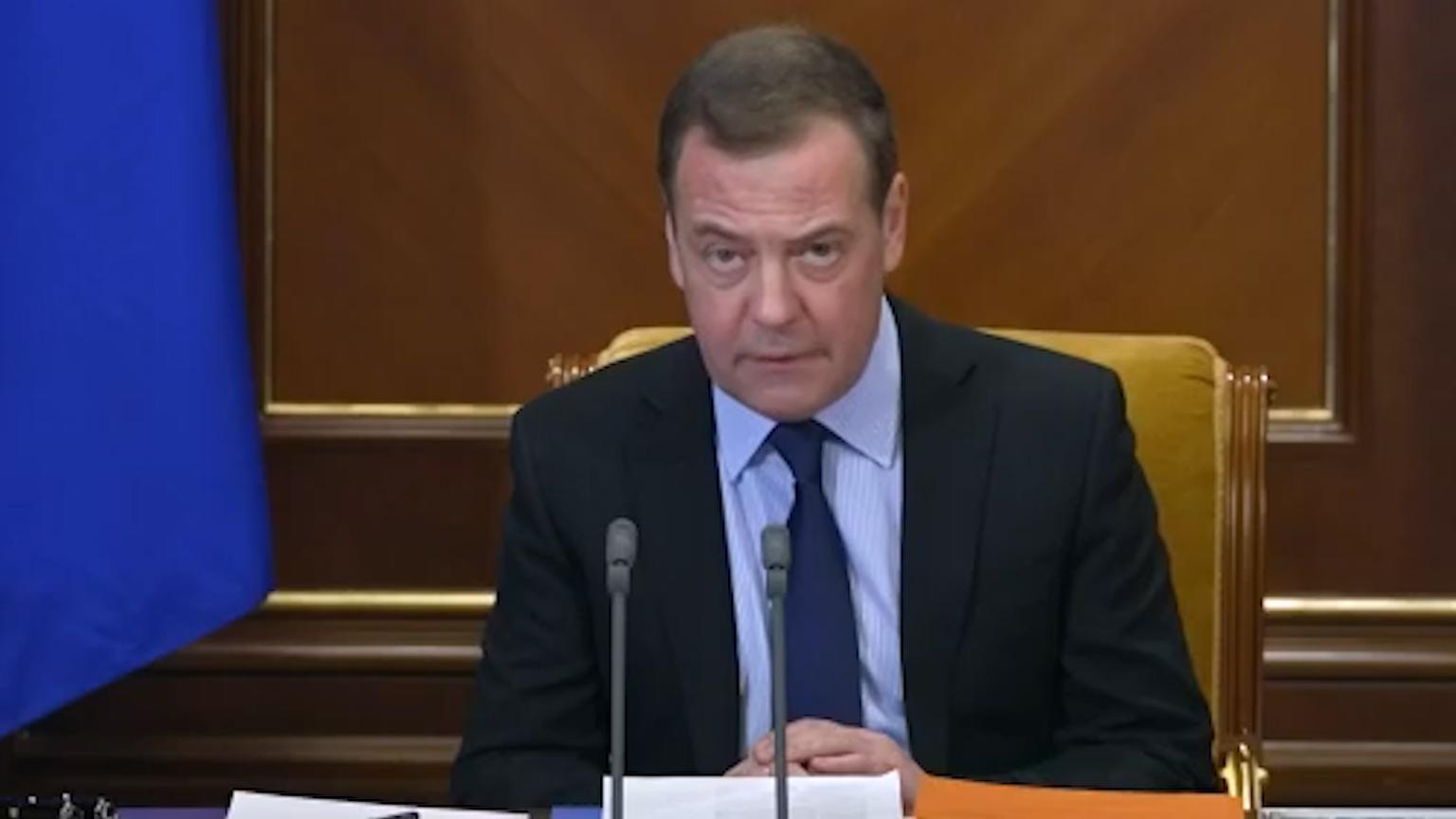 Медведев зачитал телеграмму Сталина на совещании по ВПК"/>













