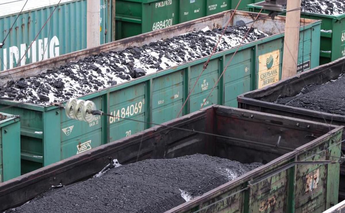 «Коммерсантъ» узнал о планах отменить курсовую ренту при экспорте угля0