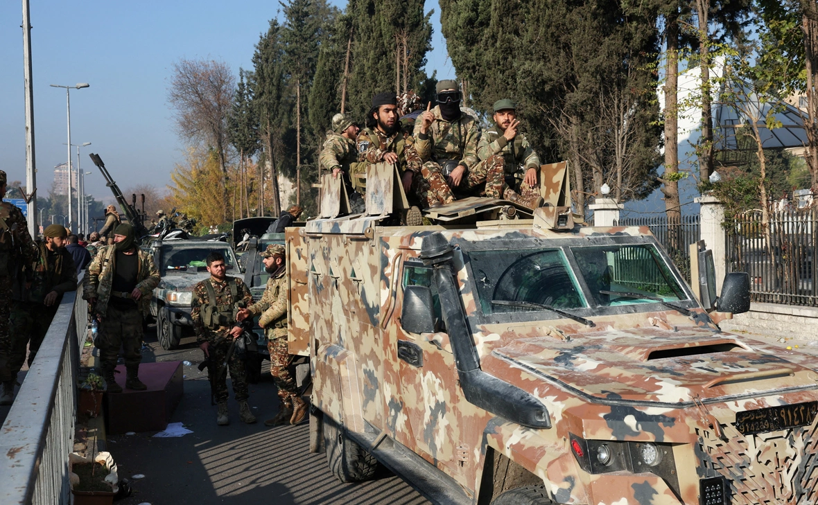 Mohamed Azakir / Reuters