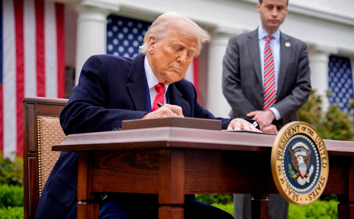 Andrew Harnik / Getty Images