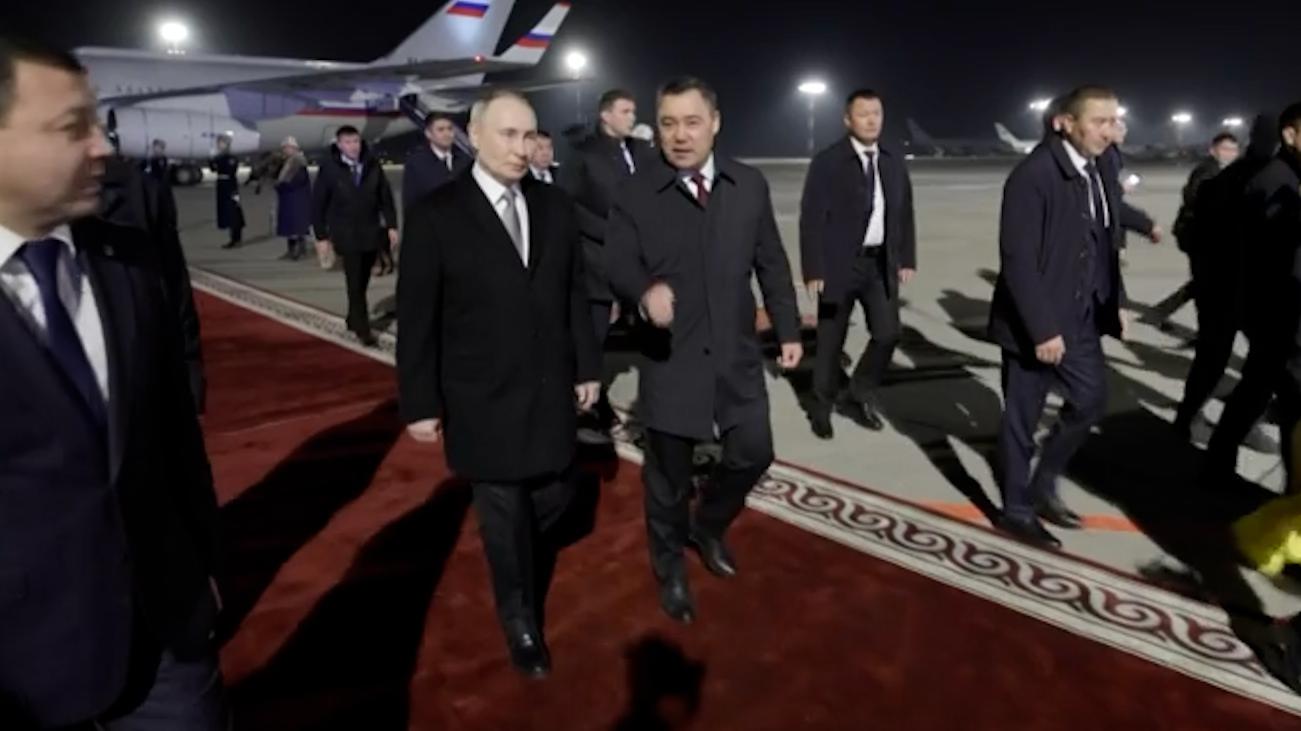 Путин прилетел в Киргизию