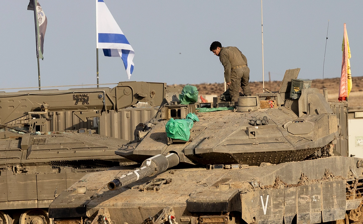 Amir Levy / Getty Images