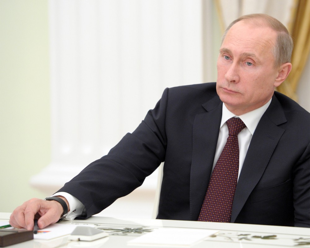 В.Путин расколол оппозицию, защитил геев и озаботился политзаключенными —  РБК