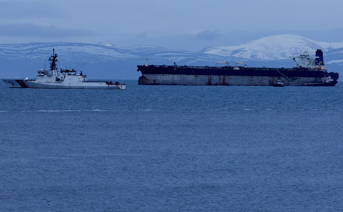 Russell Cheyne / Reuters