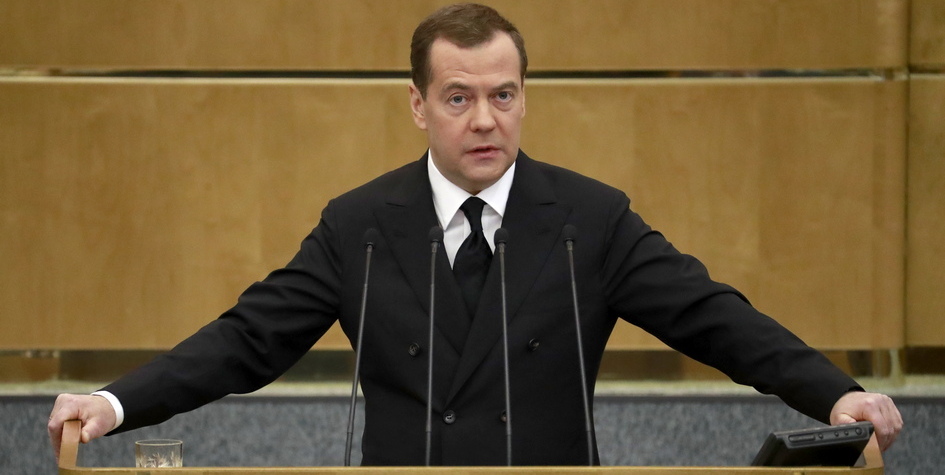Дольщики, «дачная амнистия» и ипотека: о чем говорил Медведев в Госдуме