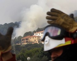 Число жертв пожаров на фабриках Пакистана выросло до 125 человек