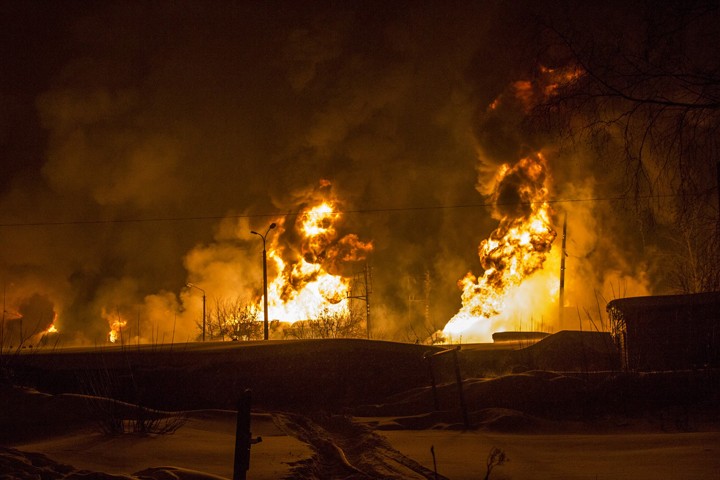В Кирове почти 700 человек эвакуированы из-за загоревшихся вагонов