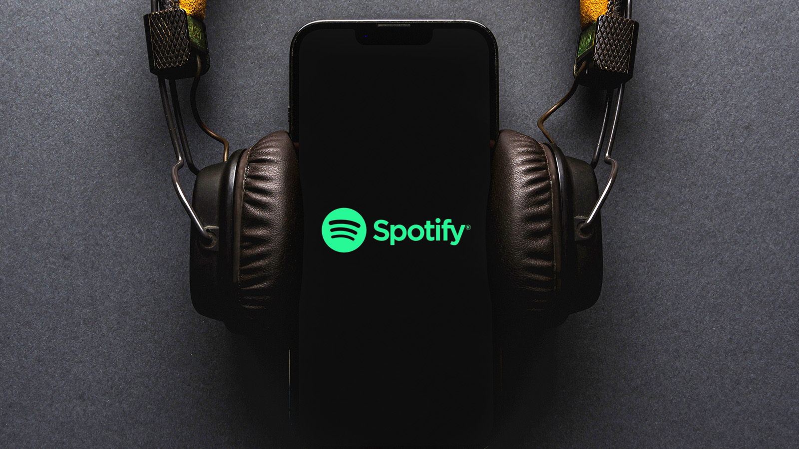 Spotify назвал топ-20 самых прослушиваемых артистов. Кто в списке