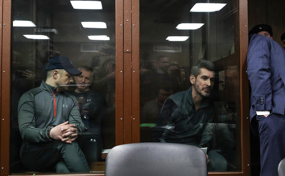 Суд приговорил братьев Магомедовых к 19 и 18 годам лишения свободы
