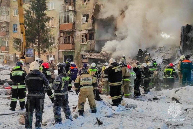 Разбор завалов дома на ул. Линейной, 39