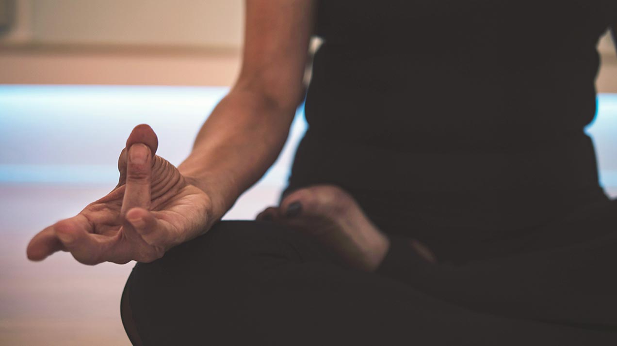 Адхо мукха шванасана, или как правильно тянуться и пить вино