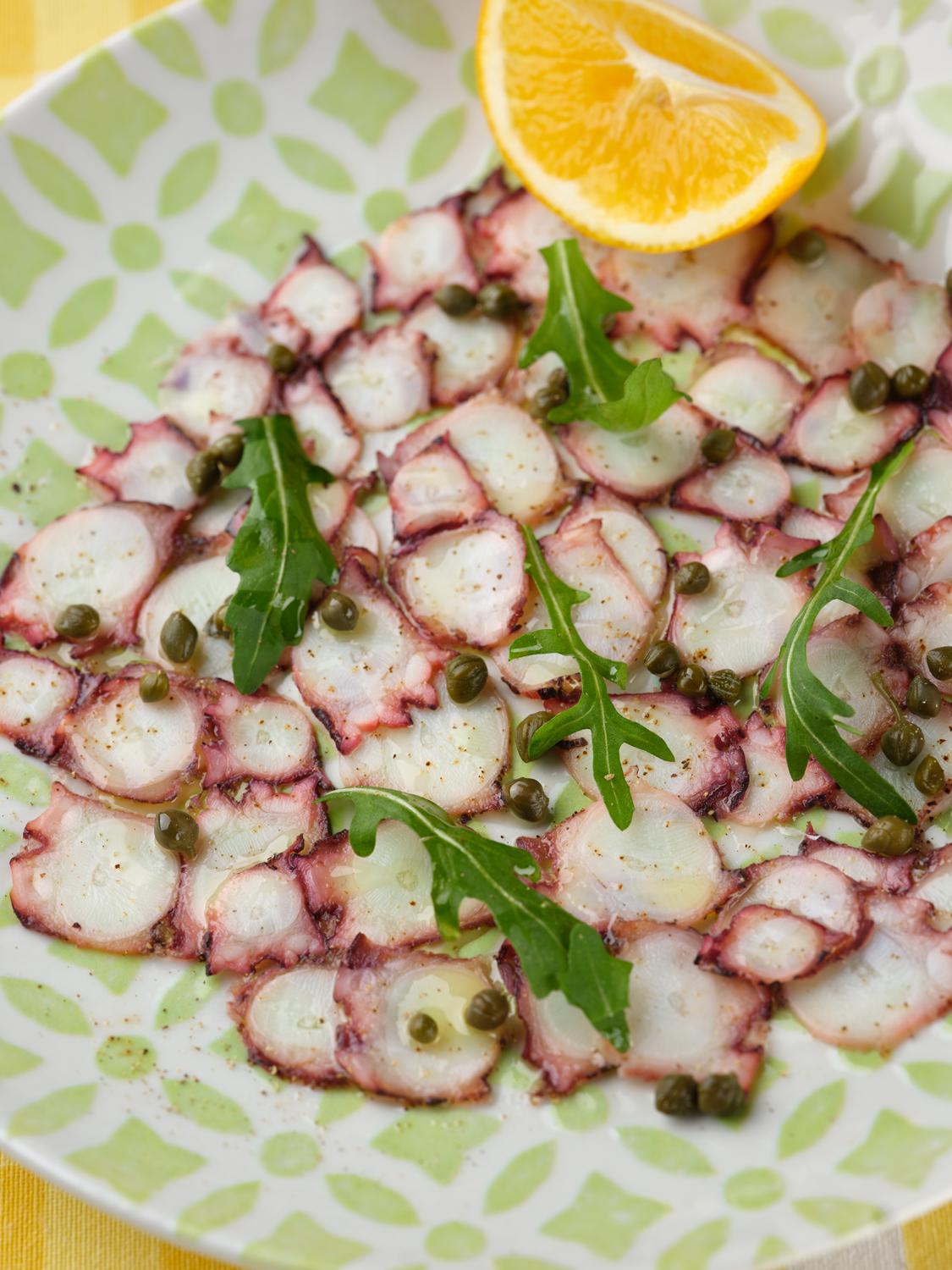 Карпаччо из осьминога в &laquo;Сорренто&raquo;