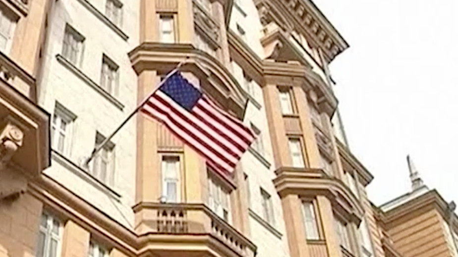 Посол США не исключил закрытия посольств в Москве и Вашингтоне