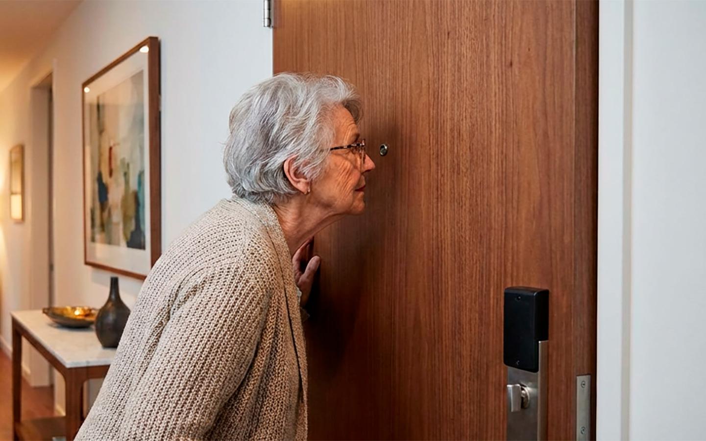 Как пенсионерам защитить жилье от мошенников. Эти 3 совета точно помогут