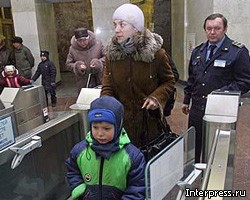 В петербургском метро из-за аварии отключили эскалаторы