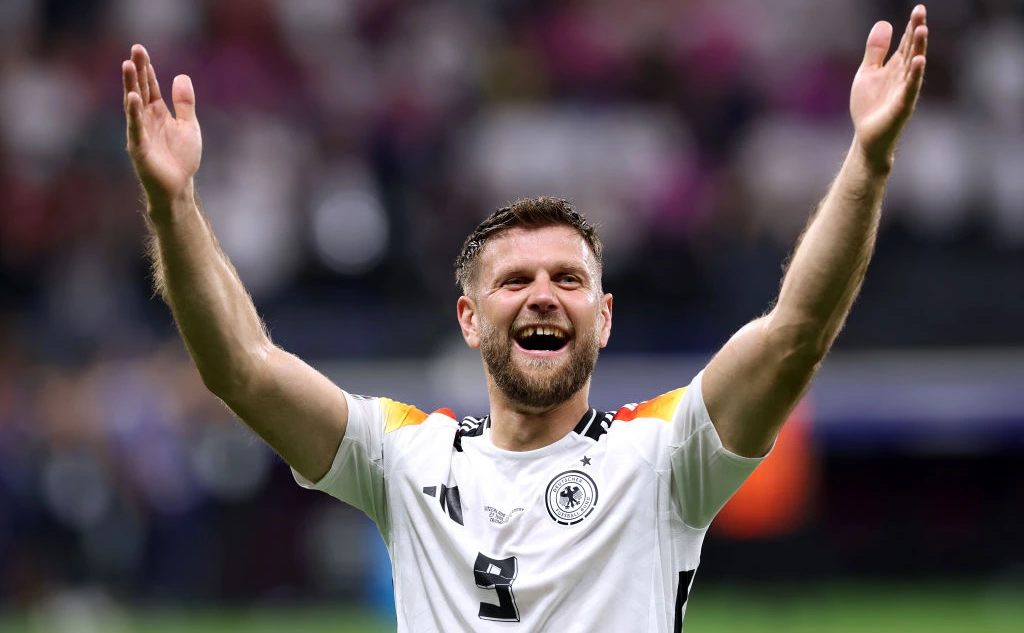 Alexander Hassenstein / Getty Images