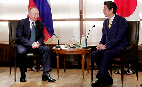 Президент России Владимир Путин и премьер-министр Японии Синдзо Абэ


