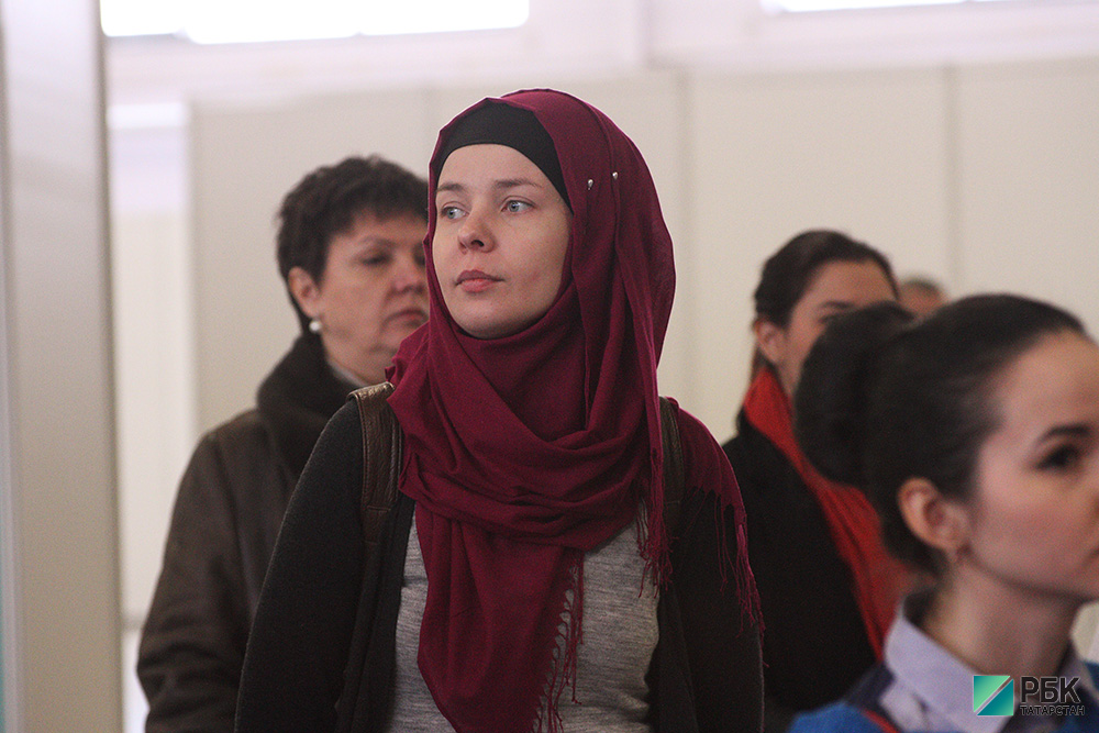В Казани прошла акция в поддержку хиджабов после заявлений Васильевой