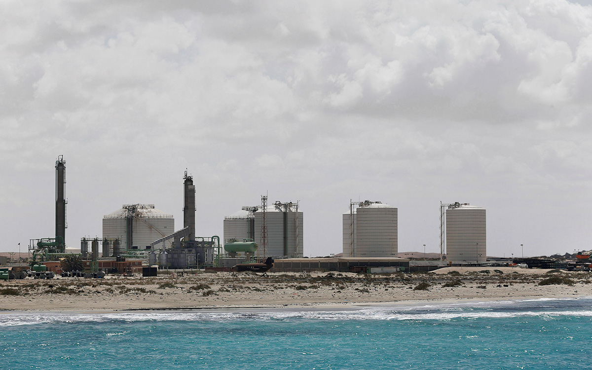 В Ливии два порта остановили отгрузку нефти