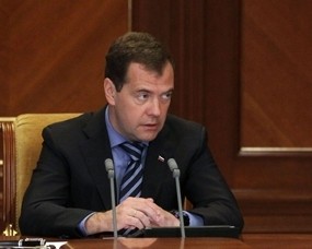 Д.Медведев вмешался в ситуацию с отказом "Армавиа" от новых SSJ-100