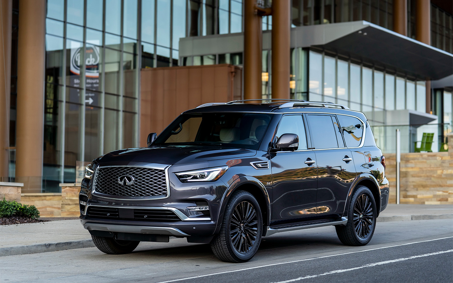 Infiniti QX80