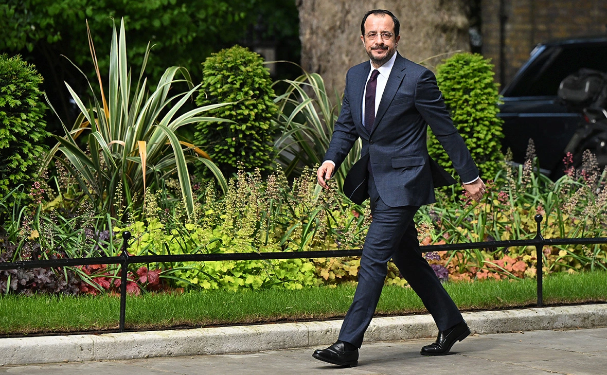 Leon Neal / Getty Images