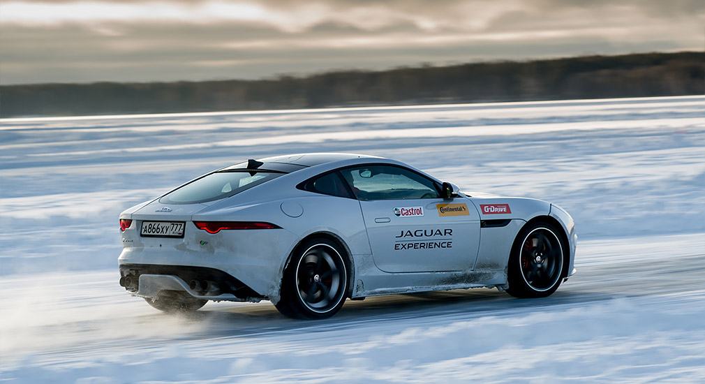 Царапины на льду. Тест-драйв полноприводных Jaguar