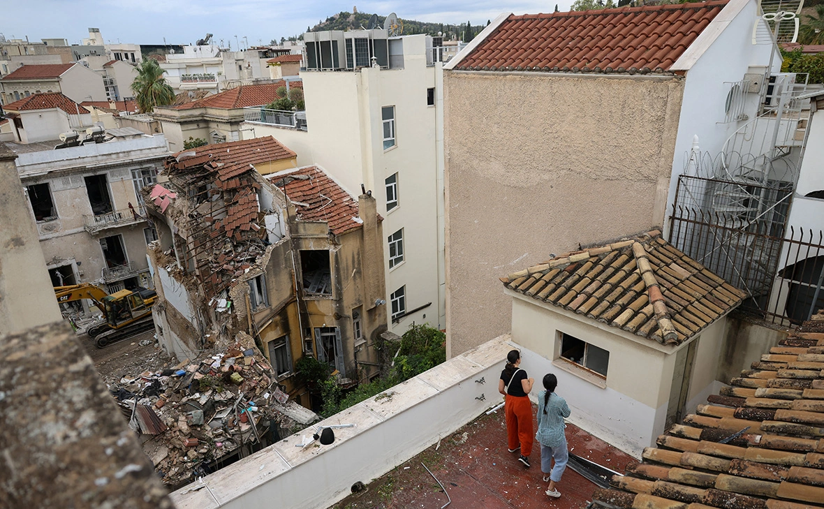 Stelios Misinas / Reuters