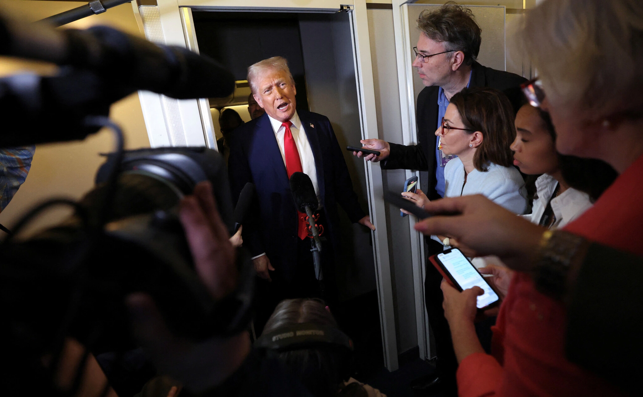 Kevin Lamarque / Reuters