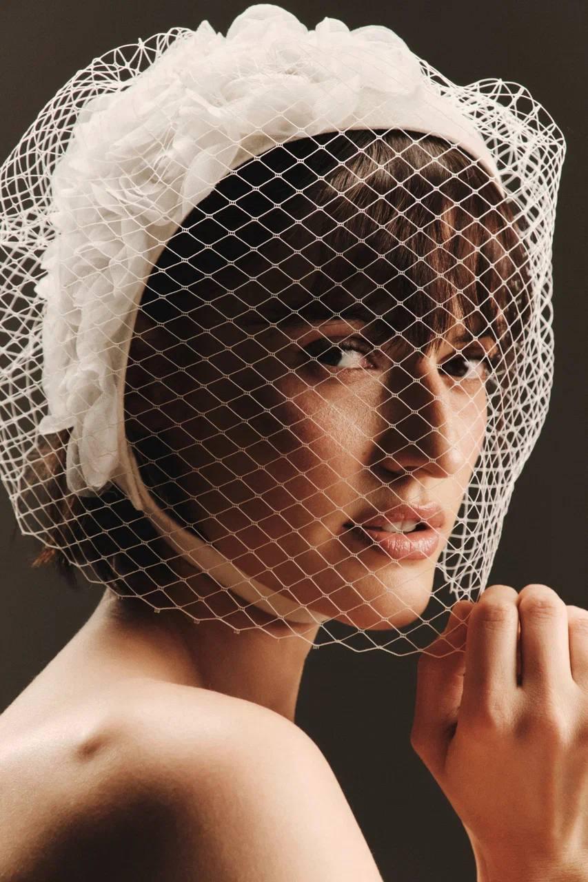 Коллекция&nbsp;Snowfall Couture, Cocoshnick Headdress