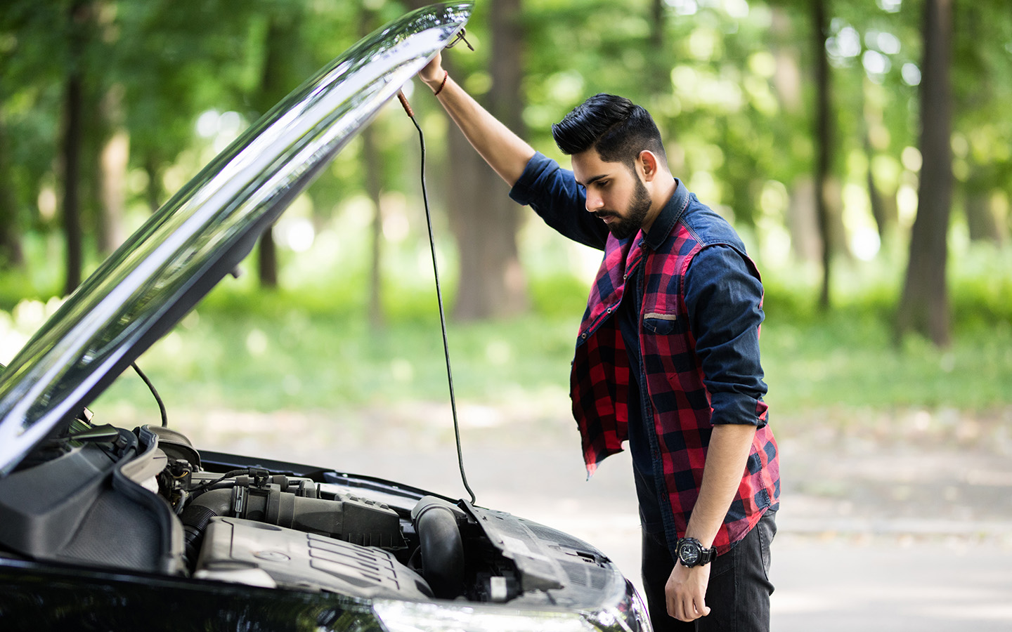 Первый шаг в диагностике&nbsp;&mdash; понять, хорошо&nbsp;ли крутит стартер. Важно отделить проблемы с самим стартером (или батареей) от прочего