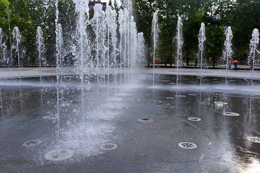 В Центральном парке открыли инновационный фонтан