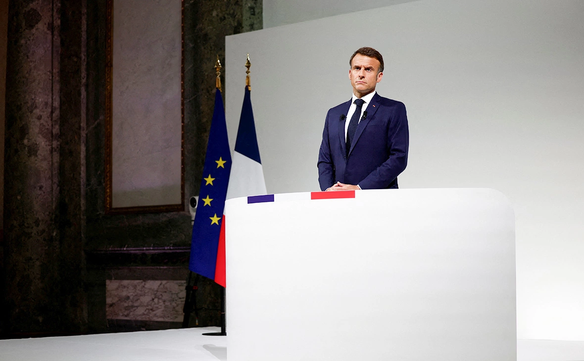 Stephane Mahe / Reuters