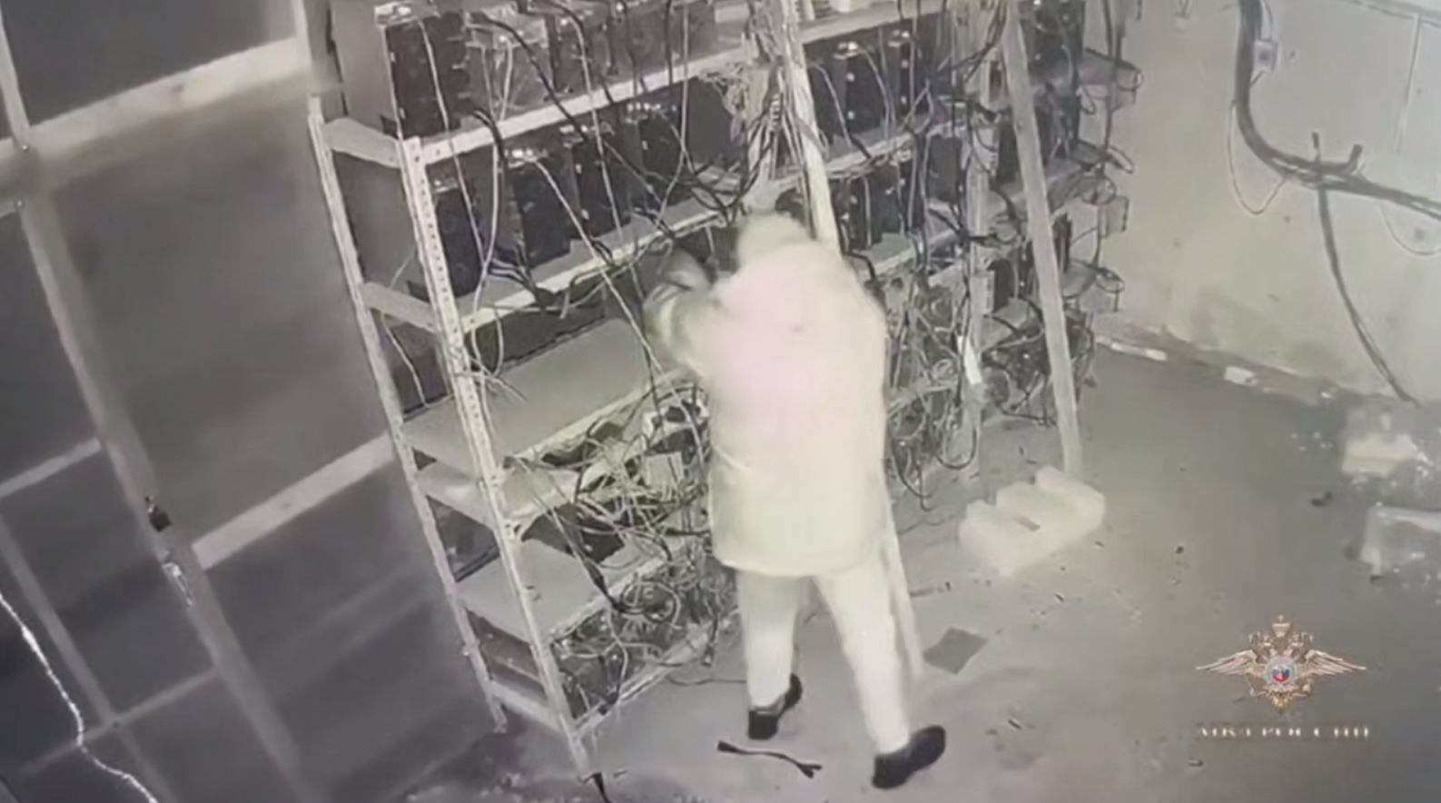 Кража оборудования для майнинга. Источник: МВД России