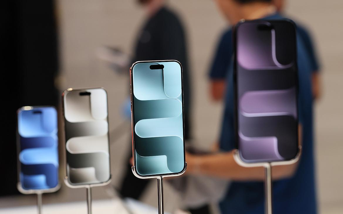Индийским ретейлерам пригрозили штрафами за продажу iPhone в Россию