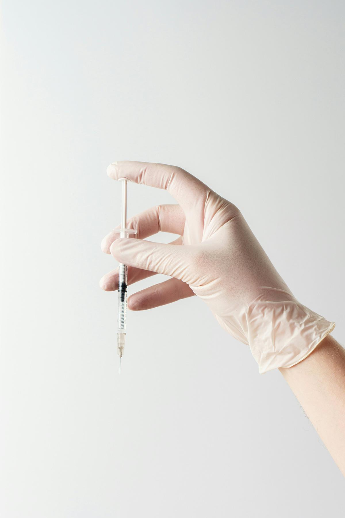 Коллаген показан всем, кто выполняет курс аппаратных процедур (RF и другие), говорит врач-дерматокосметолог Наталья Родина