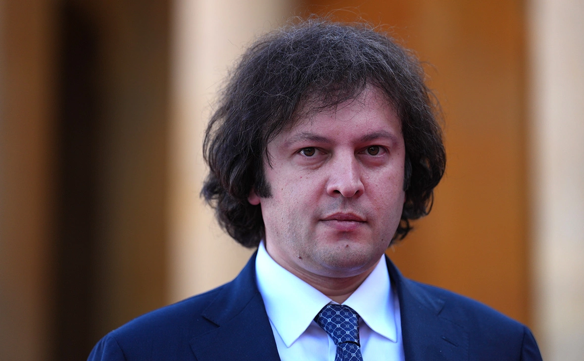 Carl Court / Getty Images