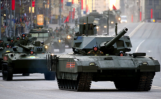 Танк Т-14 «Армата» перед репетицией парада на Красной площади в честь 70-летия Победы