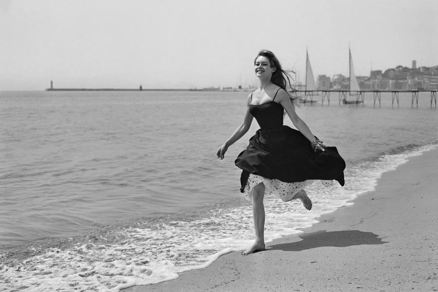 Брижит Бардо в Каннах, Франция, 28 апреля 1956 года