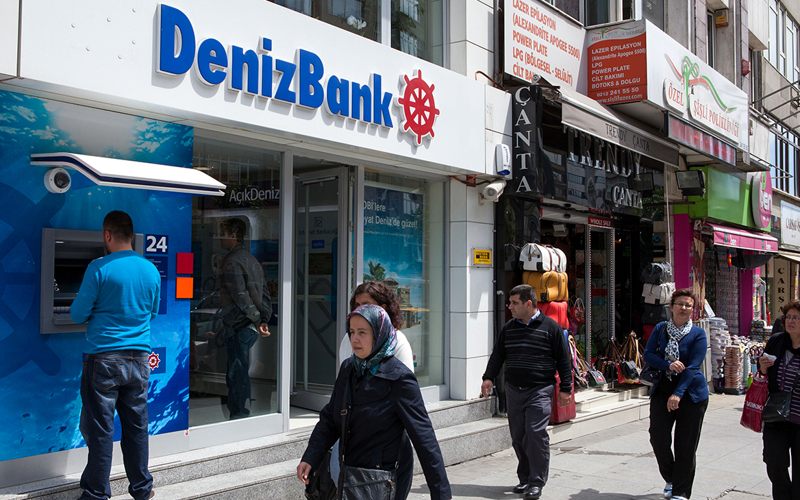 Сбербанк продал свою турецкую «дочку» за $5 млрд из-за санкций